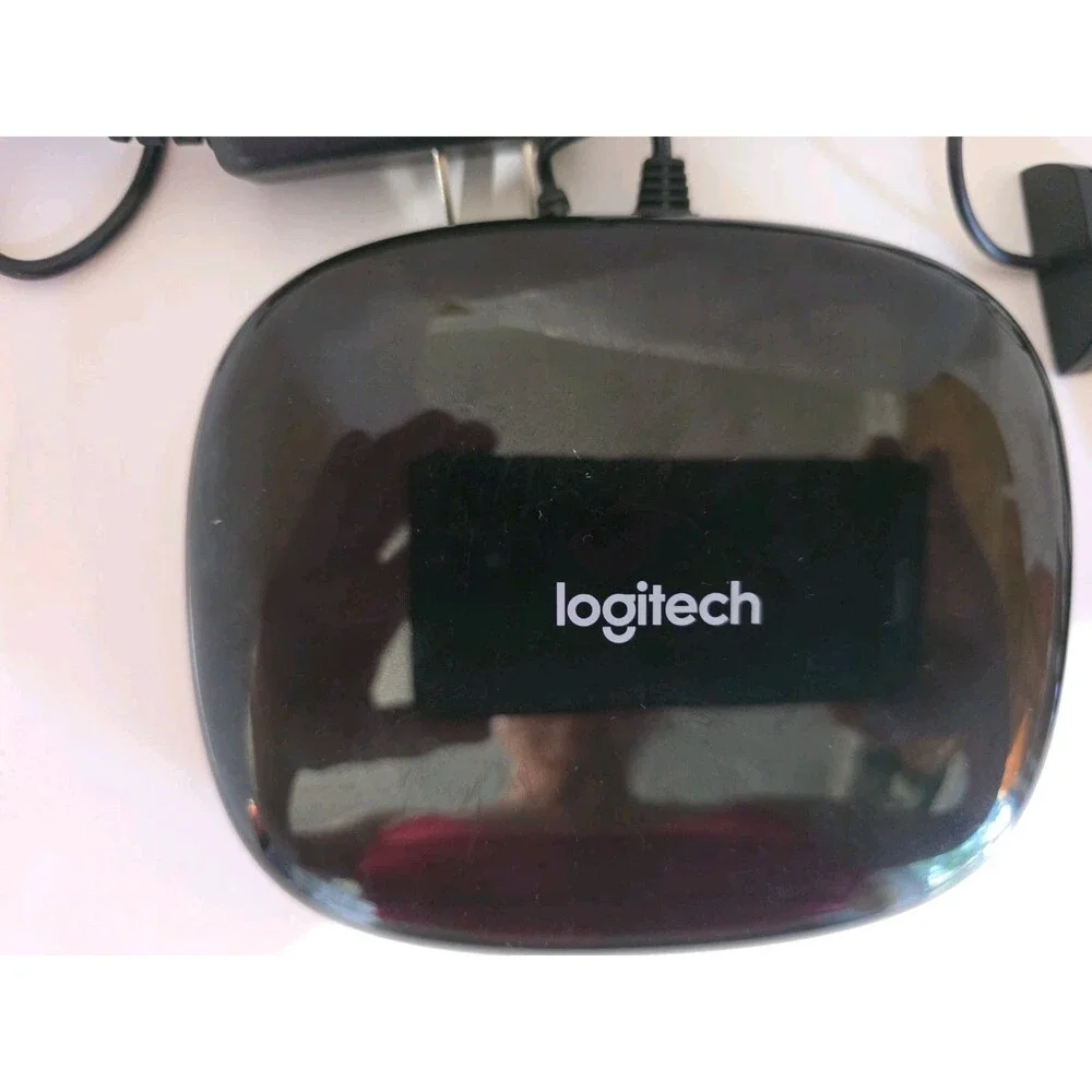Logitech Harmony Hub O-R0004 + PS3 Adapter E-R0001 – with IR Mini-Blaster